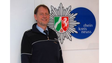 Das Bild zeigt den Bezirksbeamten Andreas Koltermann