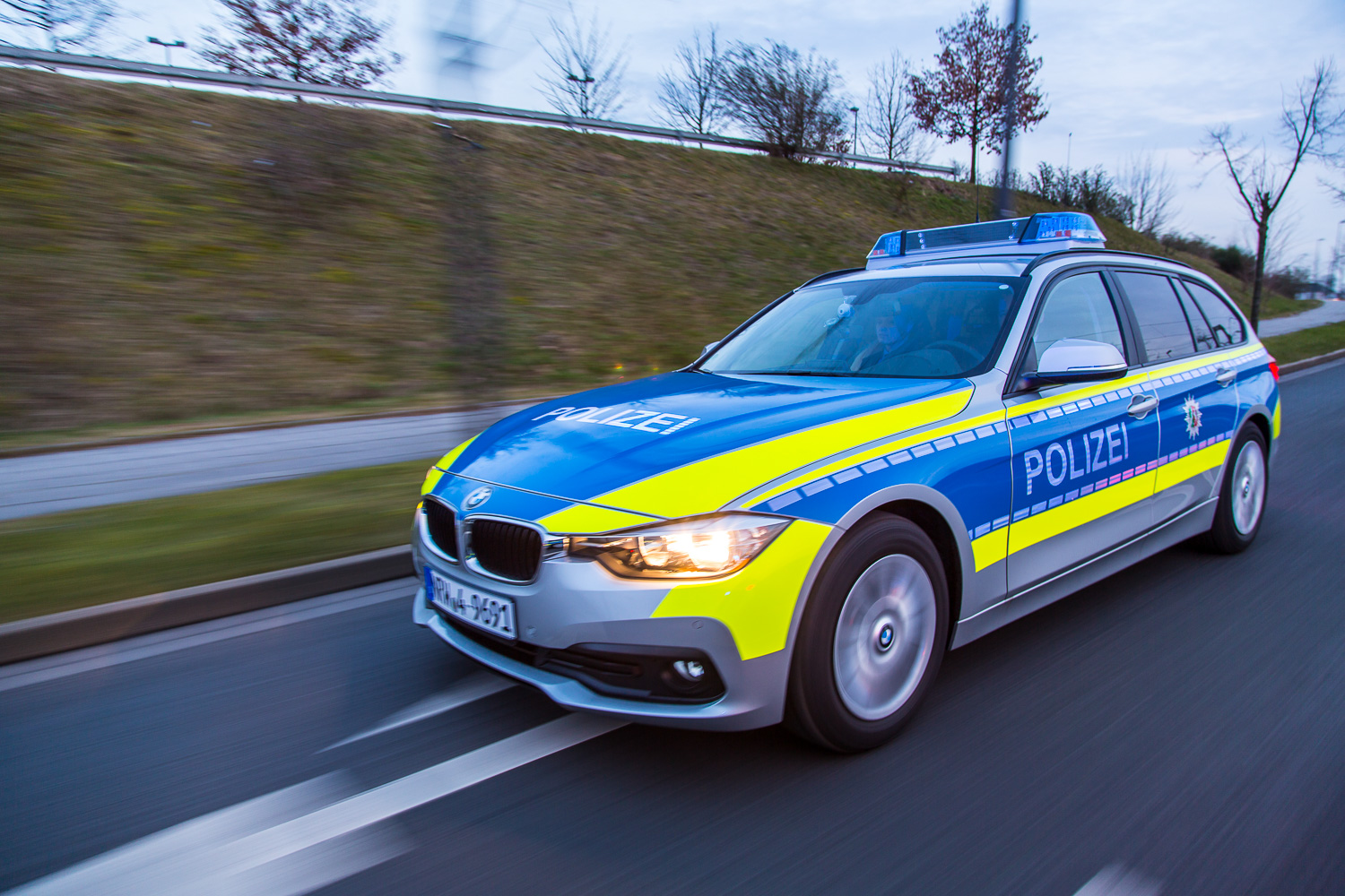 Du interessierst dich für ein Schülerpraktikum bei der Polizei?
